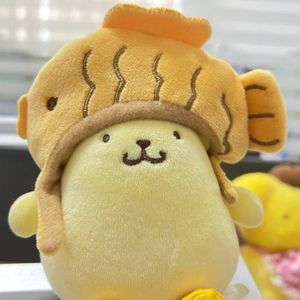 Meet your Posher, Esmeralda